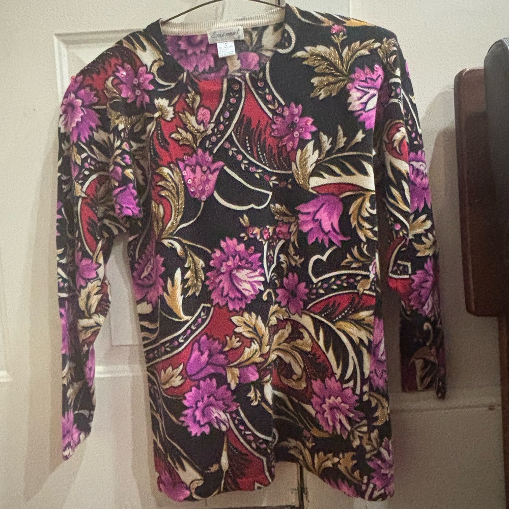 Eminent 80s-90s vintage 95% lamb wool sweater